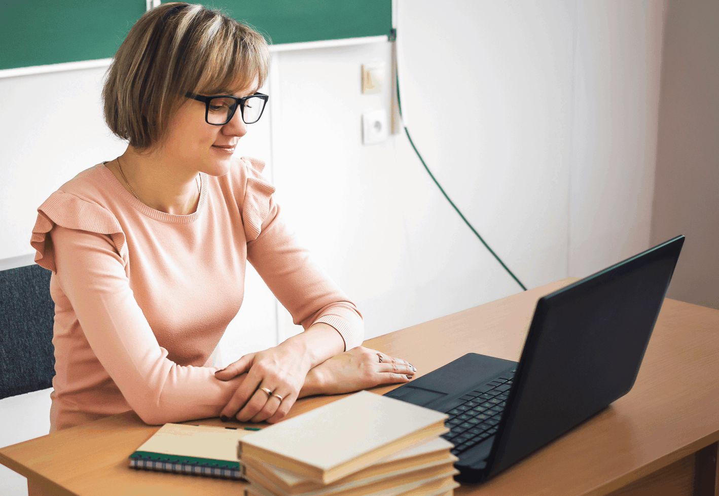 Contact_banner_image